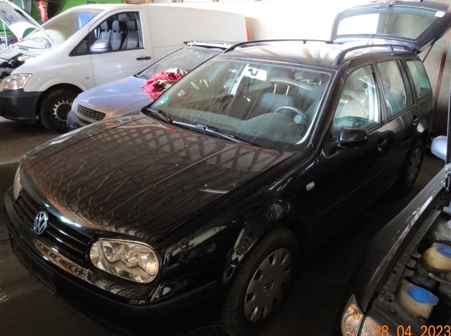 VW Golf 4