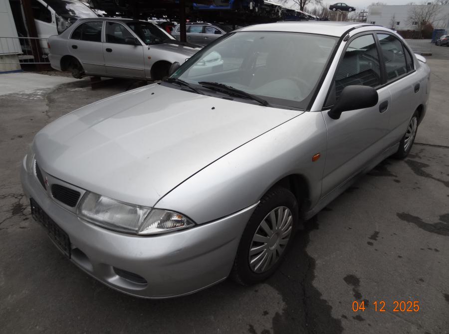Mitsubishi Carisma DA0