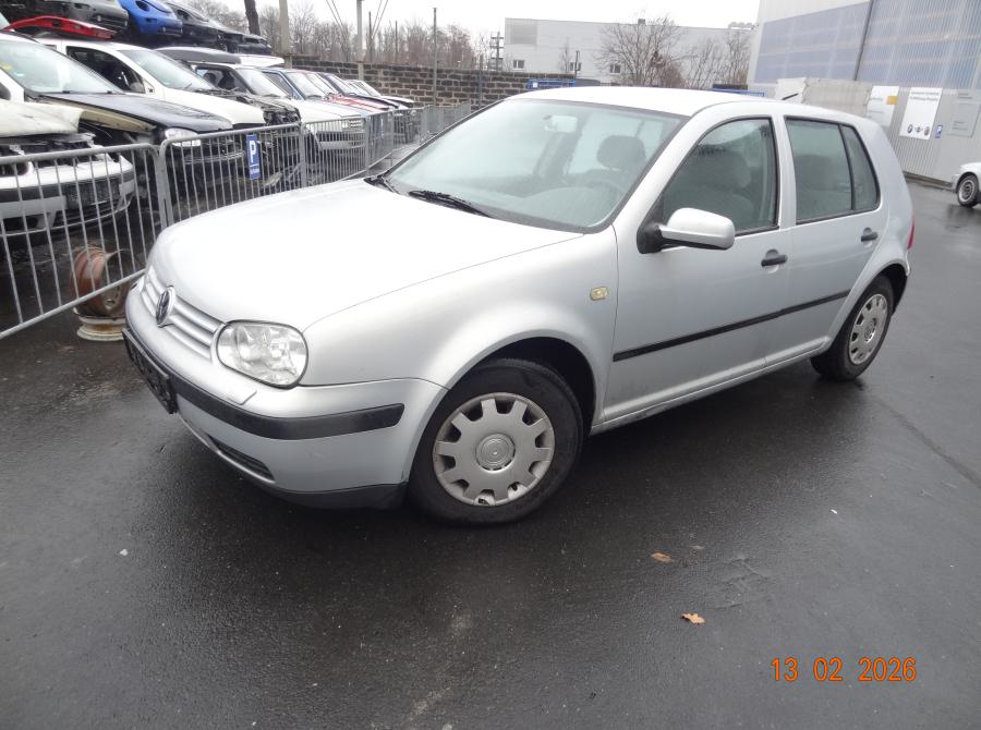 VW Golf 4