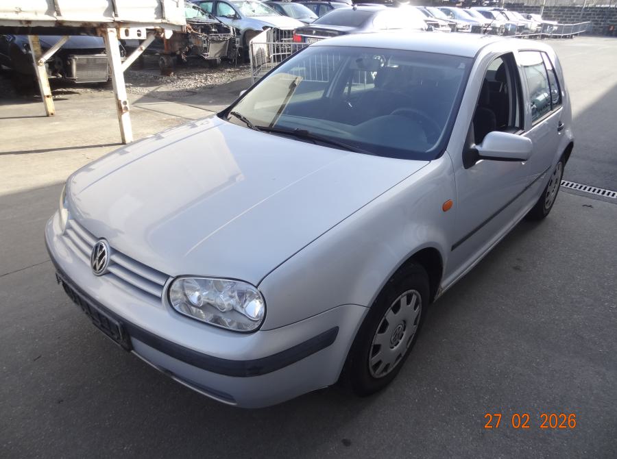 VW Golf 4