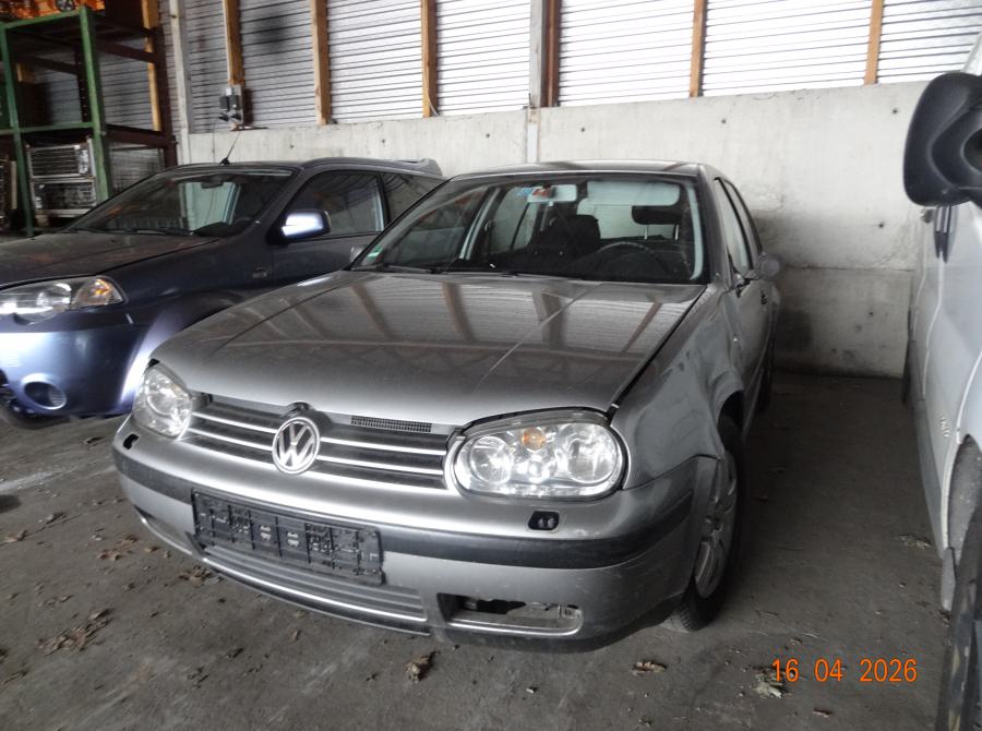 VW Golf 4